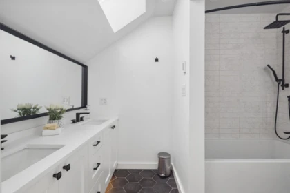 Mudroom Photo of 207 1518 Bowser Avenue, North Vancouver, BC