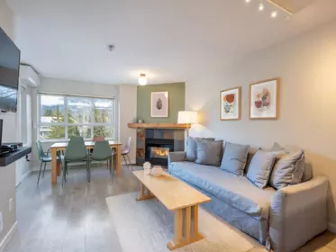 330 4350 Lorimer Road, Whistler, BC, Whistler — Apartment/Condo for sale