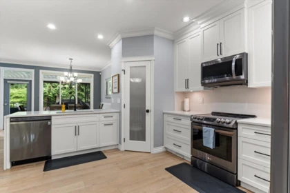 Breakfast Nook Photo of 36322 Westminster Drive, Abbotsford, BC