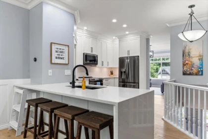 Kitchen Island Photo of 36322 Westminster Drive, Abbotsford, BC