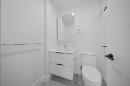 Laundry Room Photo of 513 30490 Cardinal Avenue, Abbotsford, BC