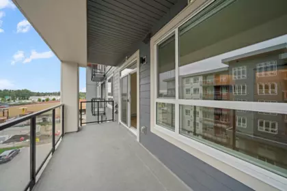 Staircase Photo of 513 30490 Cardinal Avenue, Abbotsford, BC