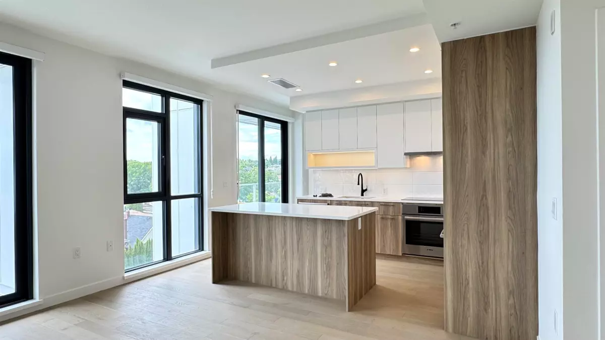 Family Room Photo of 604 8398 Oak Street, Vancouver, BC