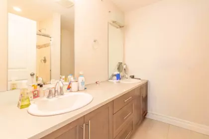 Guest Bathroom Photo of 86 6026 Lindeman Street, Chilliwack, BC