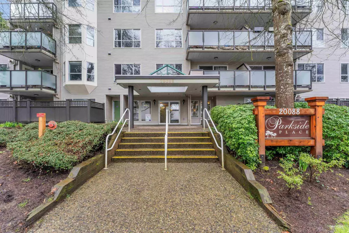 Exterior Rear Photo of 404 20088 55a Avenue, Langley, BC