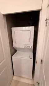 Walk-In Closet Photo of 425 2083 W 33rd Avenue, Vancouver, BC