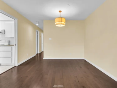 Swimming Pool Photo of 204 876 W 16th Avenue, Vancouver, BC