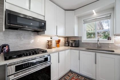 Breakfast Nook Photo of 2333 Kirkstone Road, North Vancouver, BC