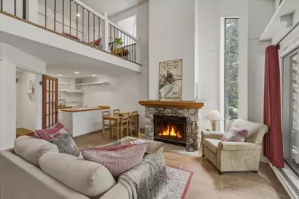 16 4510 Blackcomb Way, Whistler, BC, Whistler — Townhouse for sale
