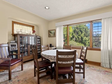 Breakfast Nook Photo of 4355 W 3rd Avenue, Vancouver, BC