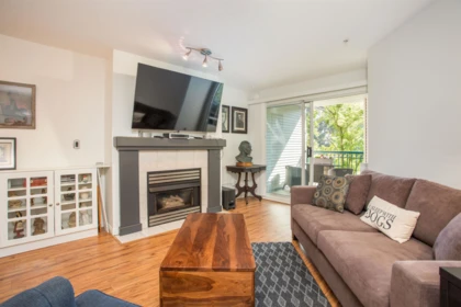 221 19528 Fraser Highway, Surrey, BC, Surrey — Apartment/Condo for sale