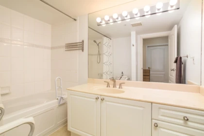 Walk-In Closet Photo of 221 19528 Fraser Highway, Surrey, BC