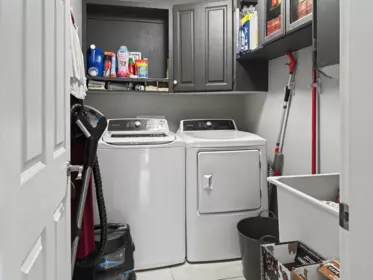 Laundry Room Photo of 10 32151 Lougheed Highway, Mission, BC