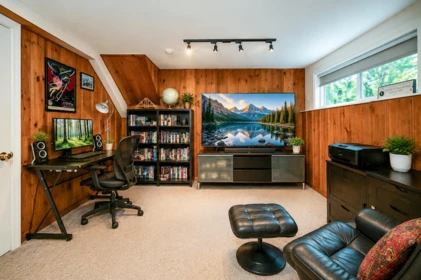 Powder Room Photo of 8259 10th Avenue, Burnaby, BC