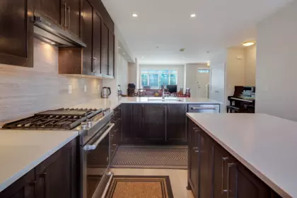 16439 24 Avenue, Surrey, BC, Surrey — Single Family Residence for sale