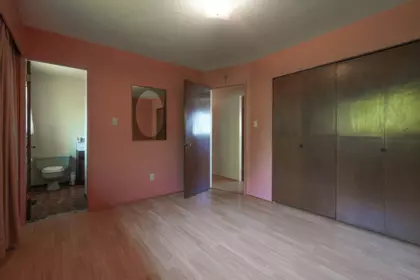 Powder Room Photo of 17844 57a Avenue, Surrey, BC