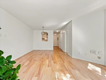 207 3638 Rae Avenue, Vancouver, BC, Vancouver — Apartment/Condo for sale