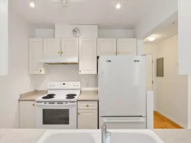 Primary Bathroom Photo of 207 3638 Rae Avenue, Vancouver, BC