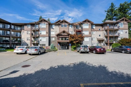 Basement Recreation Room Photo of 408 2581 Langdon Street, Abbotsford, BC