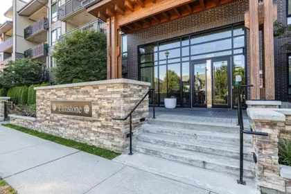 Entry Foyer Photo of 413 31158 Westridge Place, Abbotsford, BC