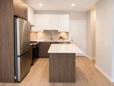Walk-In Closet Photo of 514 3317 148 Street, Surrey, BC