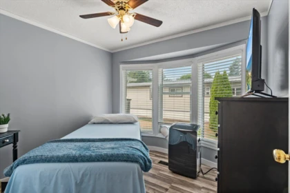 Basement Recreation Room Photo of 10 65367 Kawkawa Lake Road, Hope, BC