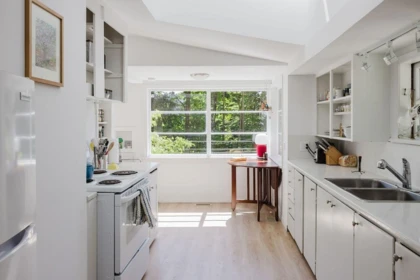 Breakfast Nook Photo of 915 Marine Drive, Gibsons, BC