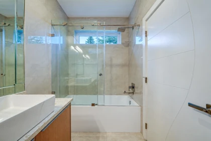 Laundry Room Photo of 6576 Yew Street, Vancouver, BC