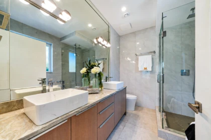 Powder Room Photo of 6576 Yew Street, Vancouver, BC