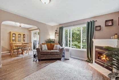 Kitchen Photo of 2 46360 Valleyview Road, Chilliwack, BC