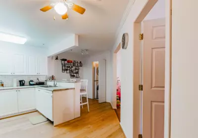 Kitchen Photo of 414 1359 56 Street, Tsawwassen, BC
