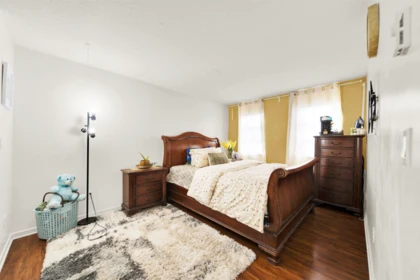 Breakfast Nook Photo of 102 9765 140 Street, Surrey, BC
