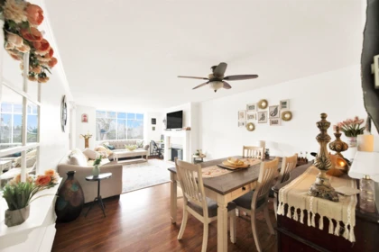Kitchen Island Photo of 102 9765 140 Street, Surrey, BC