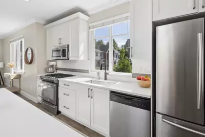 Breakfast Nook Photo of 32 3039 156 Street, Surrey, BC