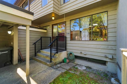 3811 Garden Grove Drive, Burnaby, BC, Burnaby — Townhouse for sale