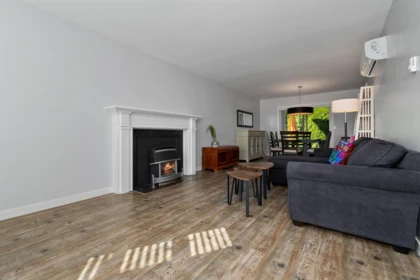 Breakfast Nook Photo of 5A 46354 Brooks Avenue, Chilliwack, BC