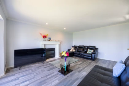 Breakfast Nook Photo of 13957 115a Avenue, Surrey, BC
