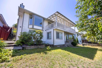 Living Room Photo of 13957 115a Avenue, Surrey, BC