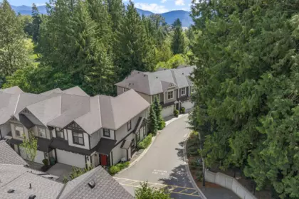 Hot Tub / Spa Photo of 23 35298 Marshall Road, Abbotsford, BC