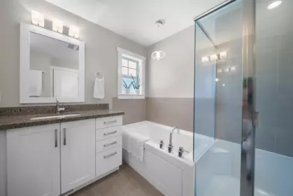 Mudroom Photo of 23 35298 Marshall Road, Abbotsford, BC