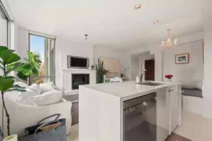 601 1005 Beach Avenue, Vancouver, BC, Vancouver — Apartment/Condo for sale