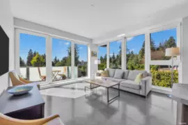 201 650 Evergreen Place, North Vancouver, BC