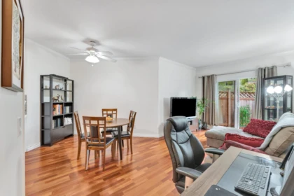 Office / Den Photo of 101 450 Bromley Street, Coquitlam, BC