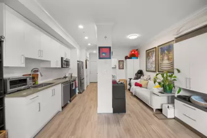 Basement Recreation Room Photo of 206 2389 Hawthorne Avenue, Port Coquitlam, BC