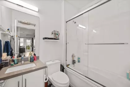Hot Tub / Spa Photo of 206 2389 Hawthorne Avenue, Port Coquitlam, BC