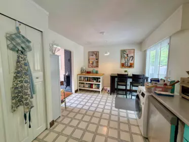 Breakfast Nook Photo of 1044 Fircrest Road, Gibsons, BC