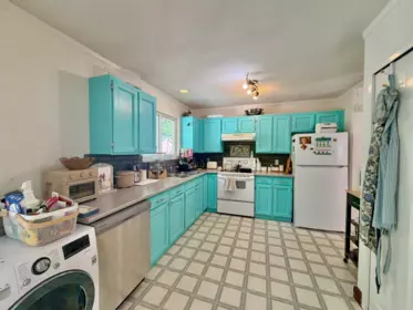 Pantry Photo of 1044 Fircrest Road, Gibsons, BC