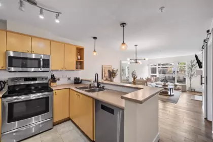 Kitchen Photo of 229 3122 St Johns Street, Port Moody, BC