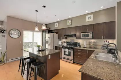 37 21535 88 Avenue, Langley, BC, Langley — Townhouse for sale
