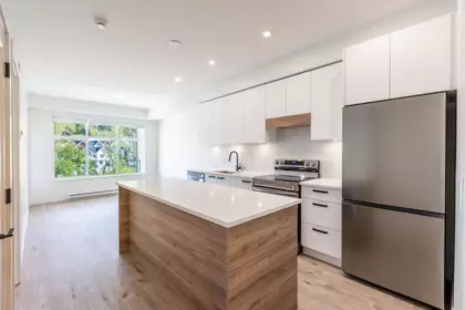 Kitchen Photo of 401 33920 Best Avenue, Mission, BC